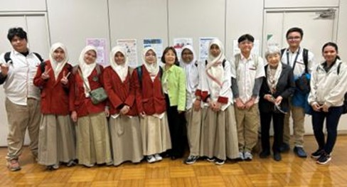 Japanese Language Lessons for Indonesian High School Students